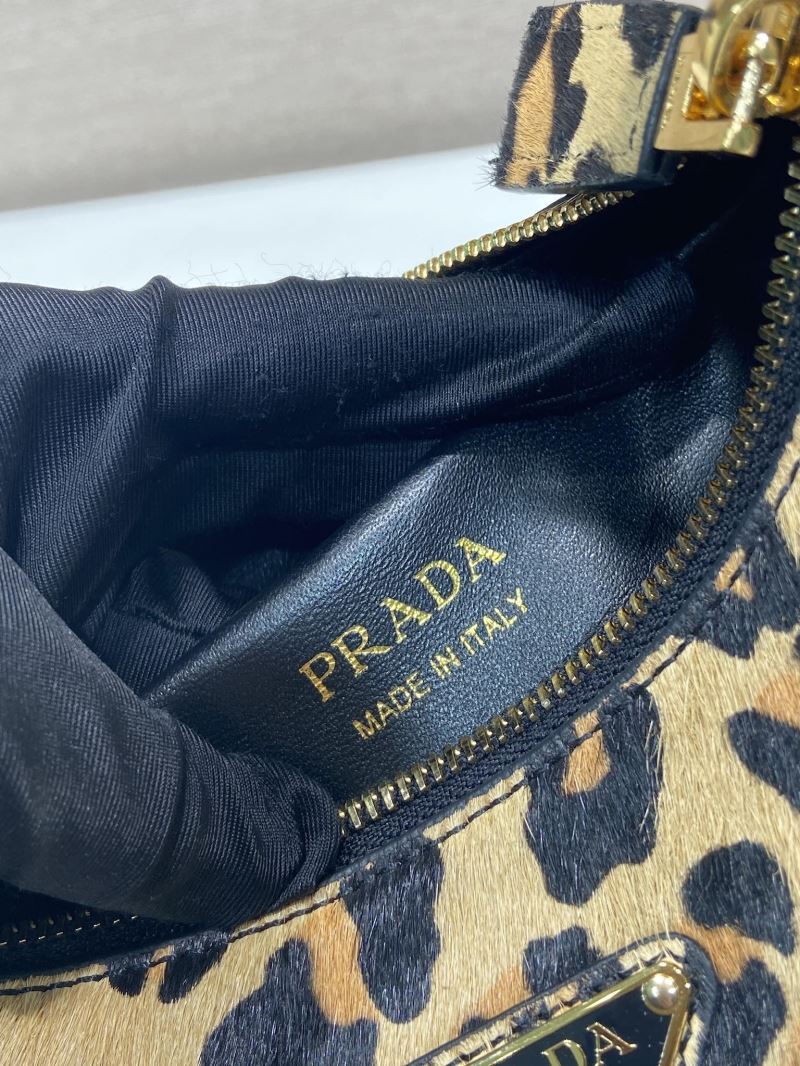 Pra*a hobo bags